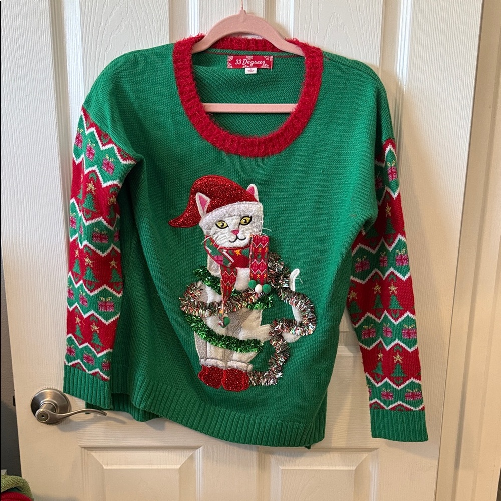 33 Degrees Holiday Cat Sweater - Green and Red